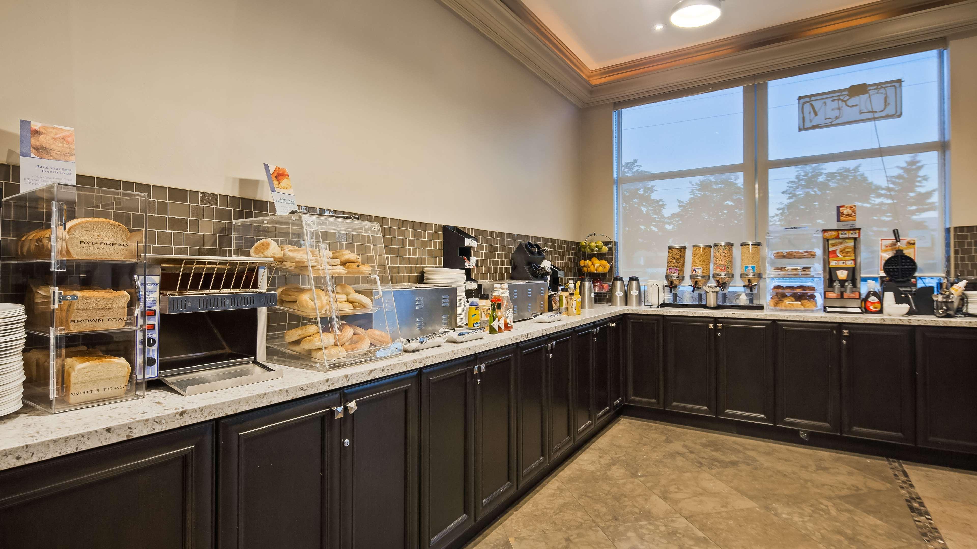 Best Western Plus Travel Hotel Toronto Airport Ngoại thất bức ảnh